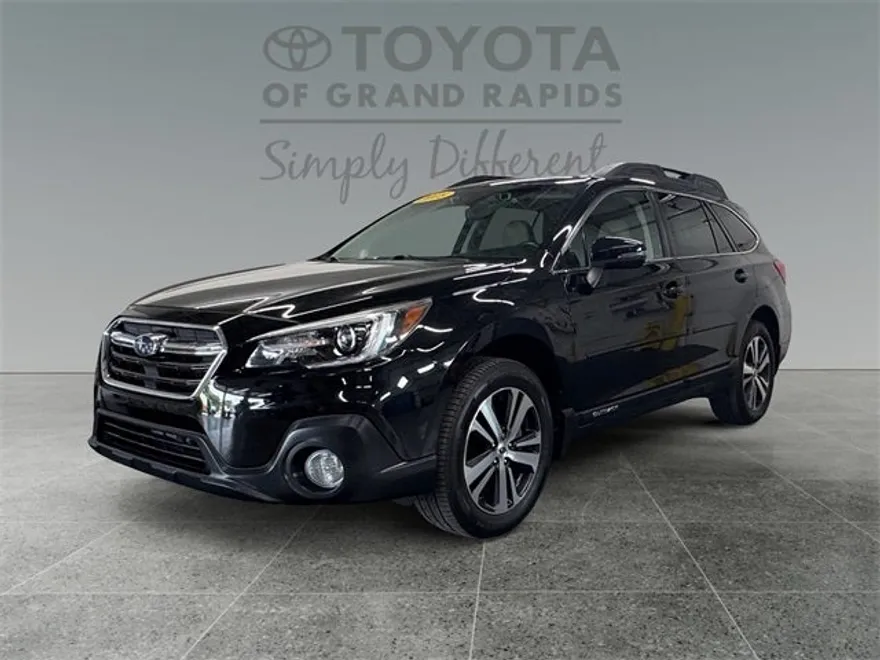 2018 Subaru Outback 3.6R Limited photo 1