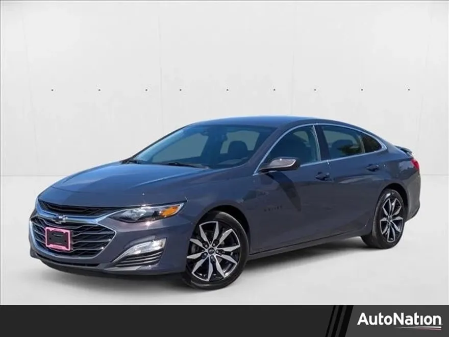 2025 Chevrolet Malibu RS photo 1