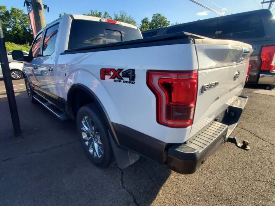 2016 Ford F-150 Lariat photo 1