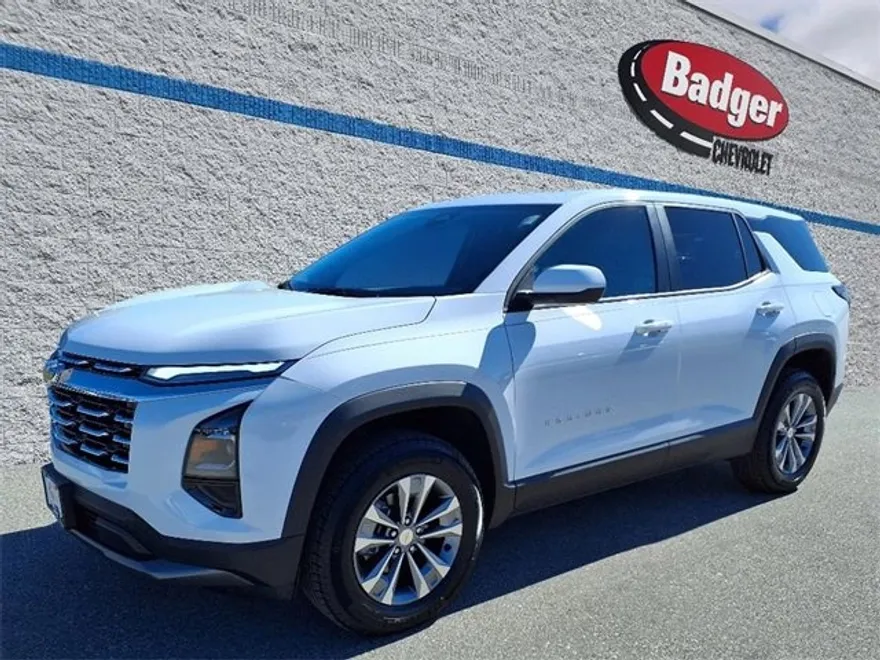 2025 Chevrolet Equinox LT photo 1