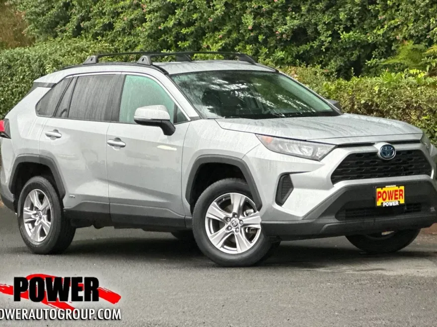 2022 Toyota RAV4 Hybrid LE photo 1