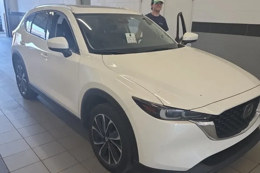 2022 Mazda CX-5 2.5 S Premium photo 1