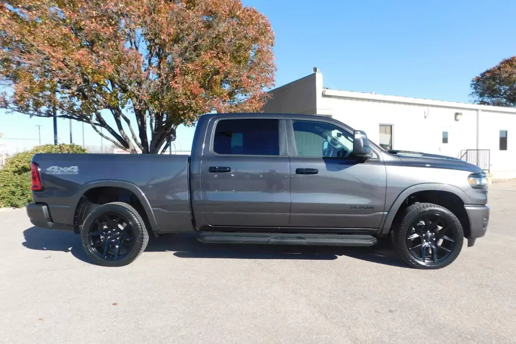 2025 Ram 1500 Laramie photo 1