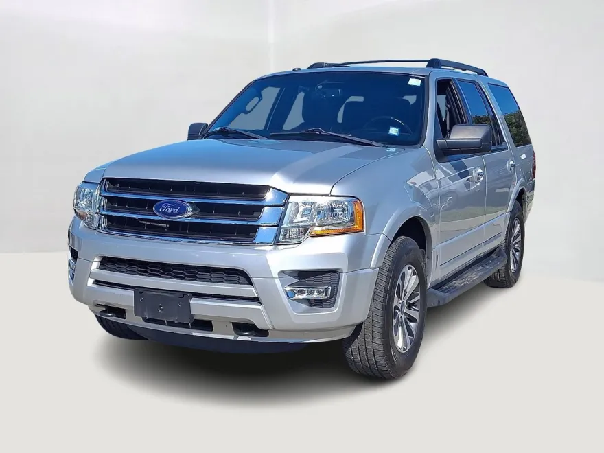 2017 Ford Expedition XLT photo 1