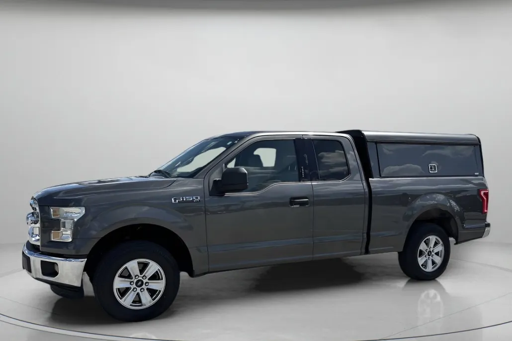 2016 Ford F-150 XLT photo 1
