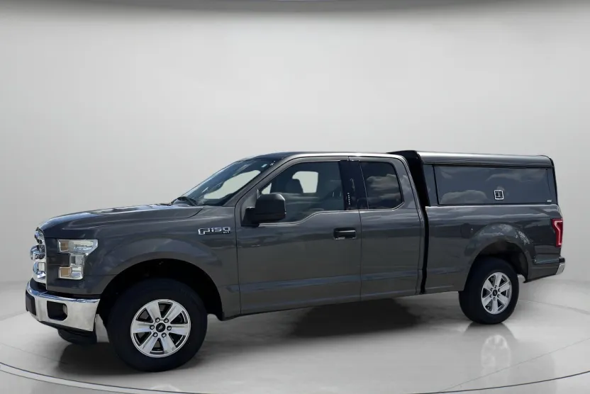 2016 Ford F-150 XLT photo 1