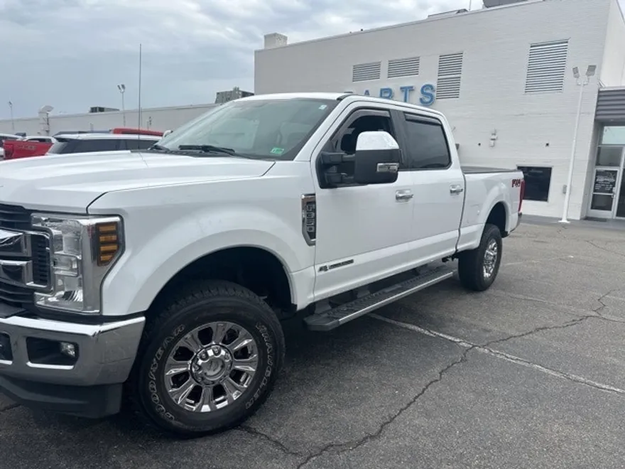 2019 Ford F-350 photo 1