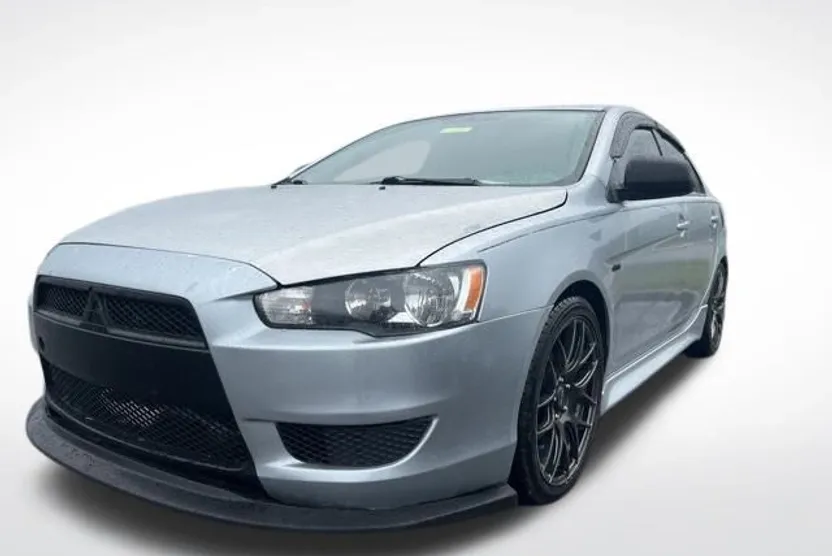 2014 Mitsubishi Lancer ES photo 1