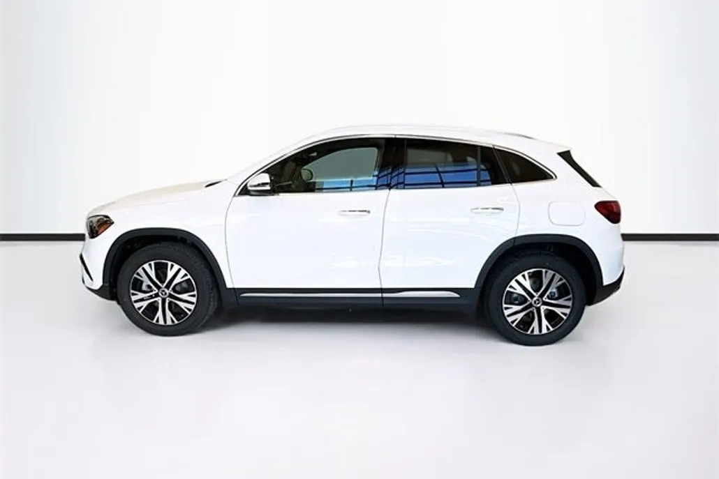 2025 Mercedes Benz GLA 250 photo 1