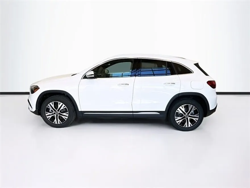 2025 Mercedes Benz GLA 250 photo 1