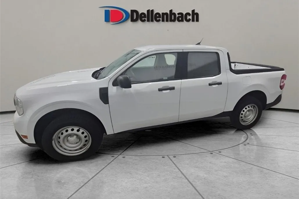2022 Ford Maverick XL photo 1