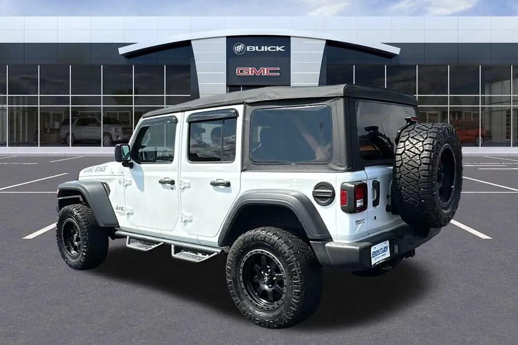 2018 Jeep Wrangler Unlimited Sport S photo 1
