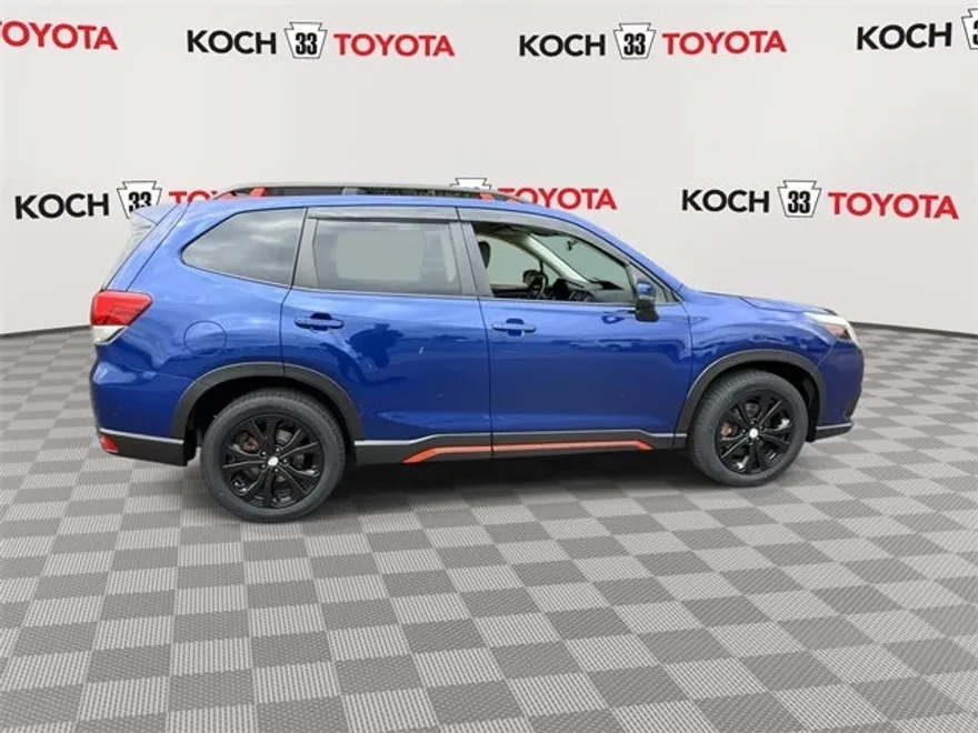 2023 Subaru Forester Sport photo 1