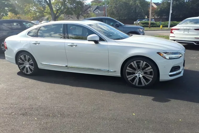 2022 Volvo S90 Inscription photo 1