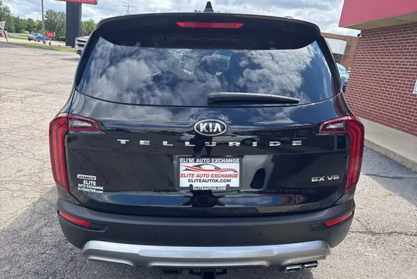 2020 Kia Telluride EX photo 1