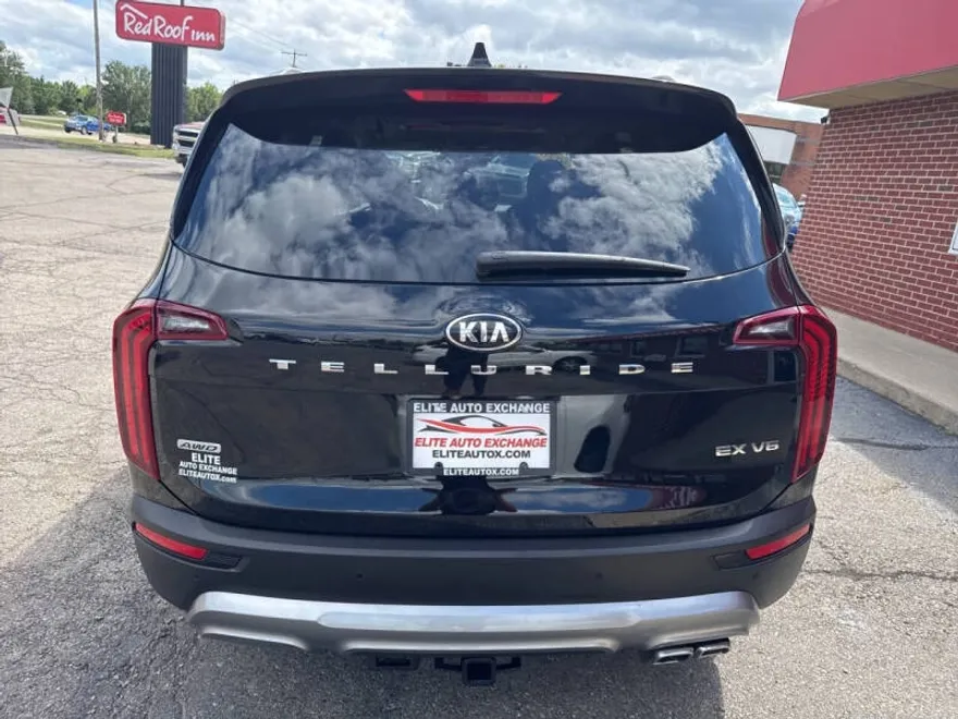 2020 Kia Telluride EX photo 1