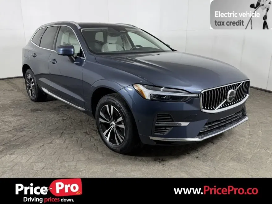 2022 Volvo XC60 Recharge Hybrid T8 eAWD Expression photo 1