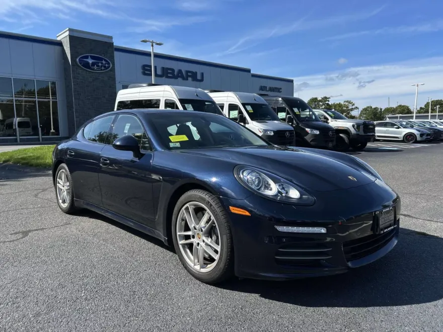 2016 Porsche Panamera 4 Sport Turismo photo 1