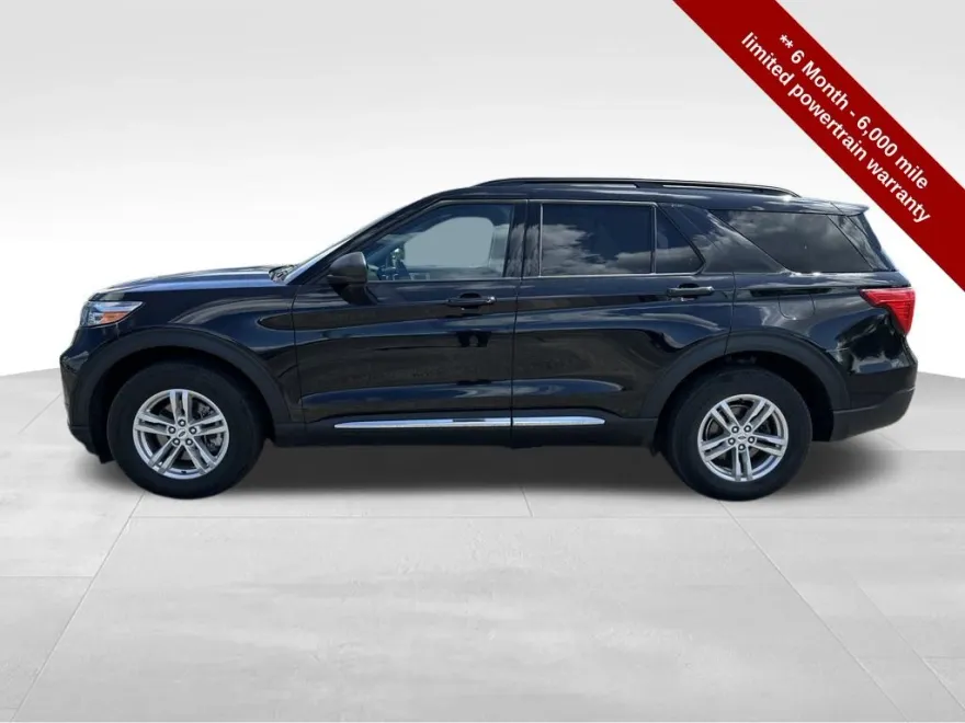 2022 Ford Explorer XLT photo 1