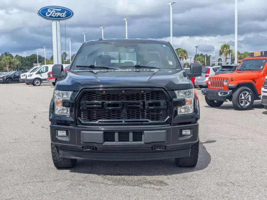 2017 Ford F-150 XLT photo 1