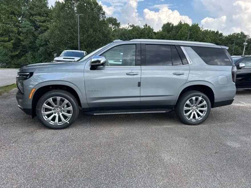 2025 Chevrolet Tahoe Premier photo 1