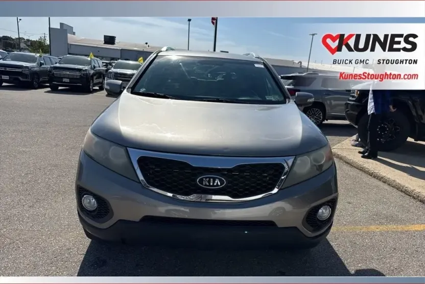 2012 Kia Sorento LX photo 1