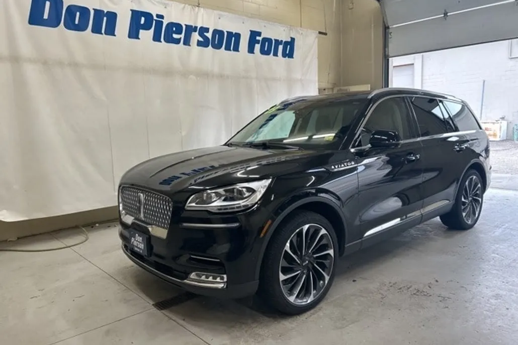 2023 Lincoln Aviator Reserve photo 1