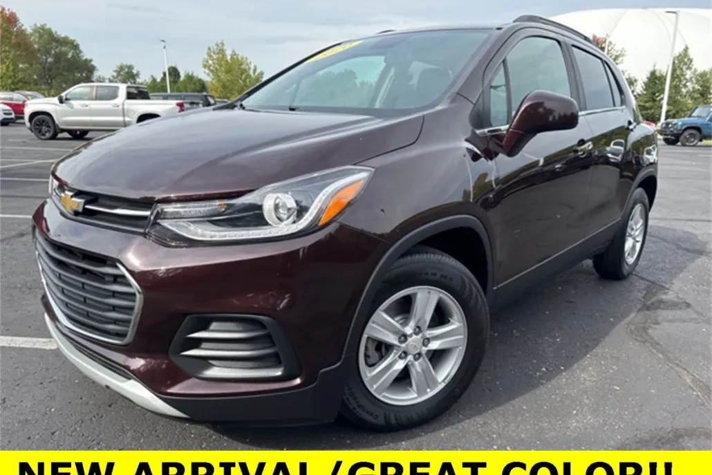 2020 Chevrolet Trax LT photo 1