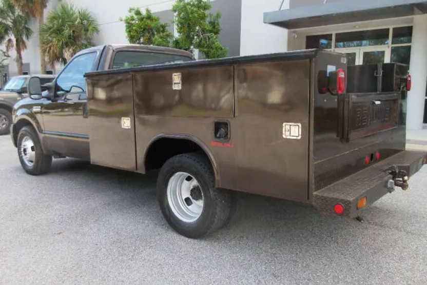 2007 Ford F-350 XL photo 1