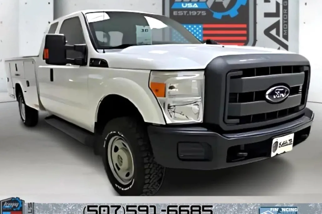 2015 Ford F-350 XLT photo 1