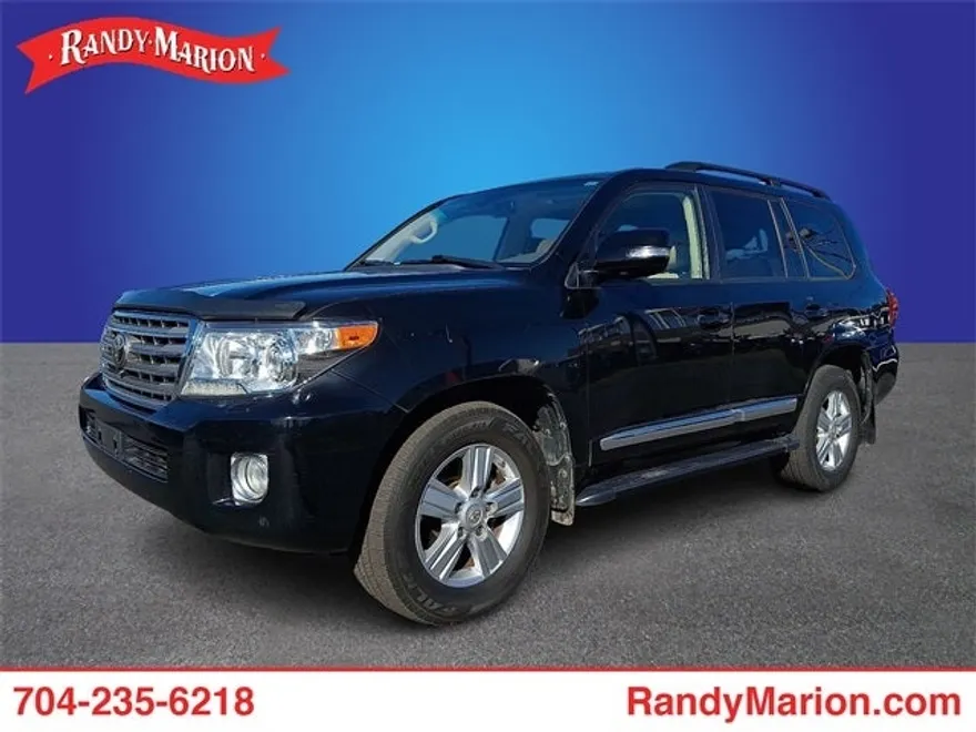 2015 Toyota Land Cruiser Base photo 1