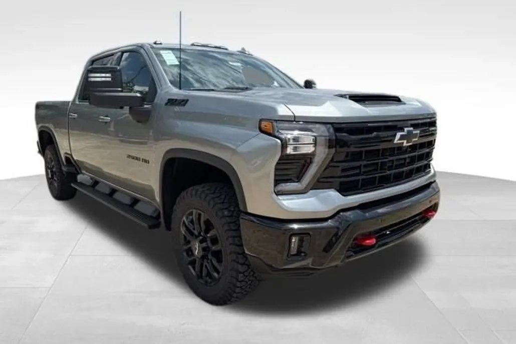 2025 Chevrolet Silverado 2500HD LTZ photo 1
