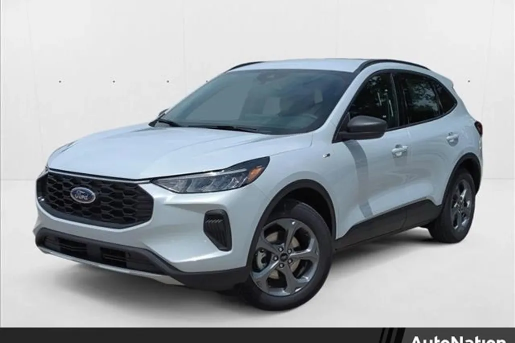 2025 Ford Escape ST-Line photo 1