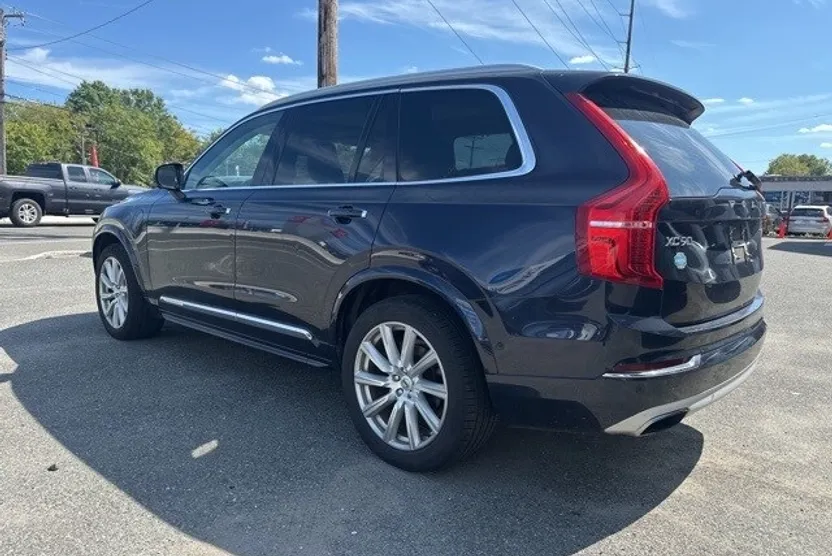2016 Volvo XC90 T8 Inscription photo 1