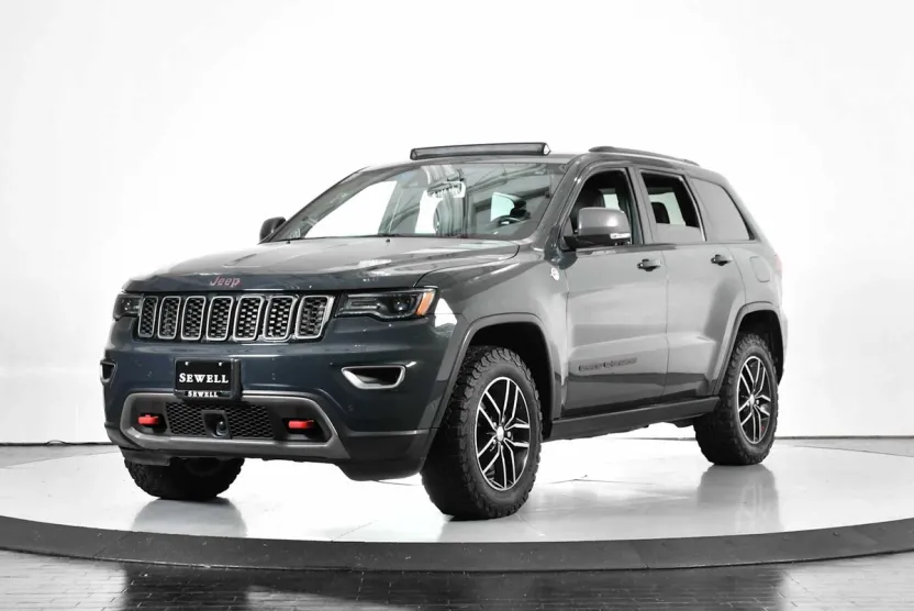 2017 Jeep Grand Cherokee Trailhawk photo 1