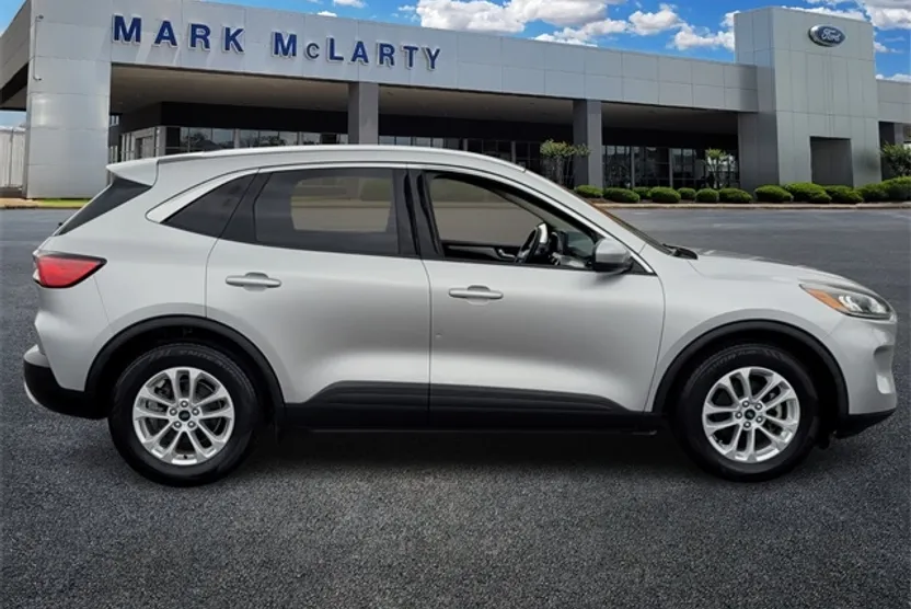 2020 Ford Escape SE photo 1