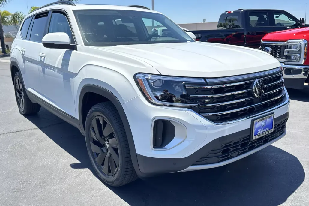 2025 Volkswagen Atlas SE Technology photo 1