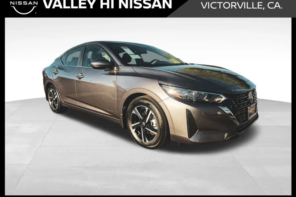 2025 Nissan Sentra SV photo 1