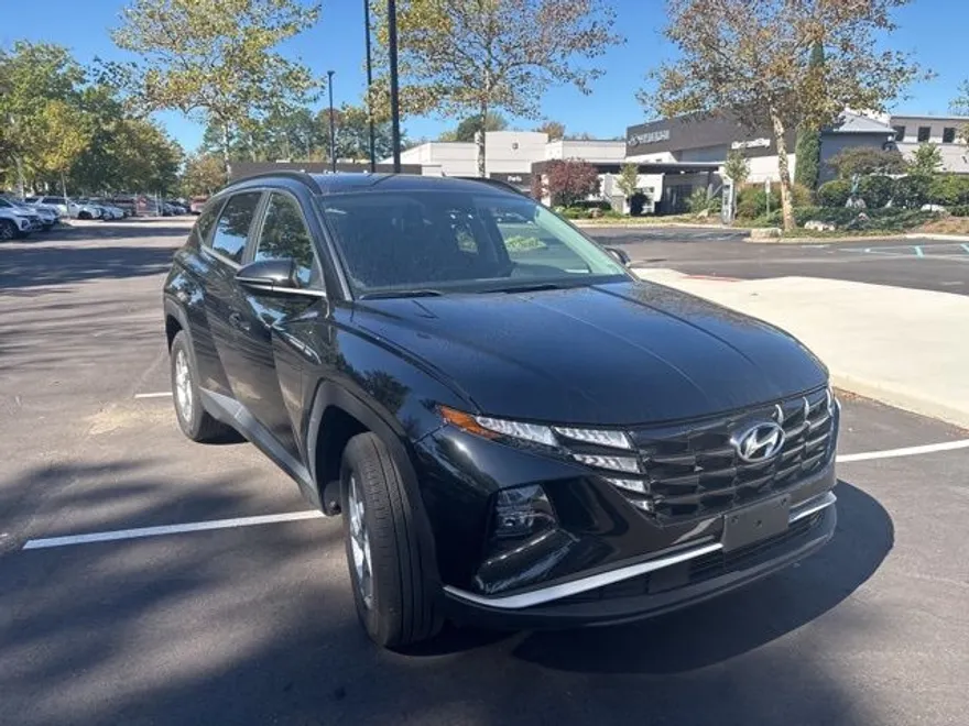 2022 Hyundai Tucson SEL photo 1