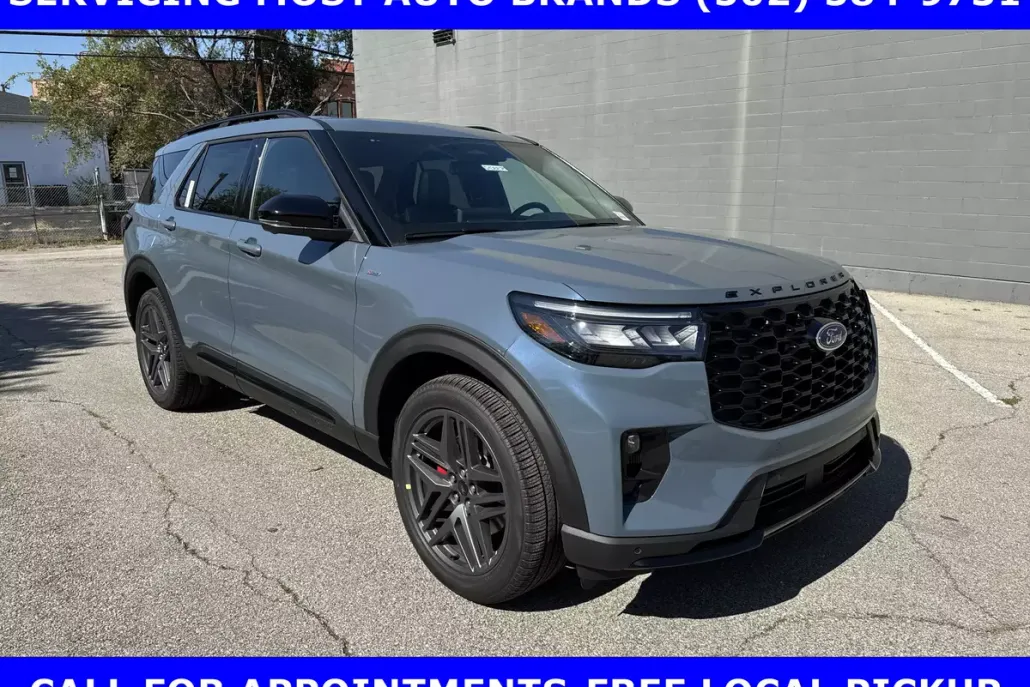 2025 Ford Explorer ST-Line photo 1