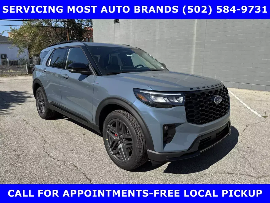 2025 Ford Explorer ST-Line photo 1