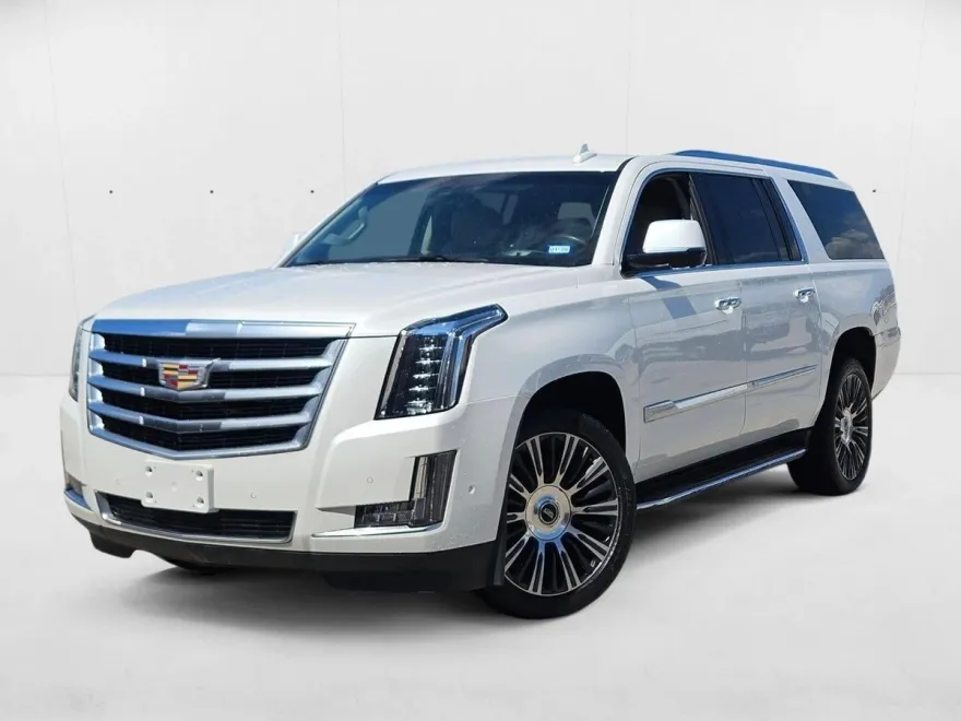 2019 Cadillac Escalade ESV Luxury photo 1