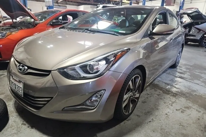 2015 Hyundai Elantra Limited photo 1