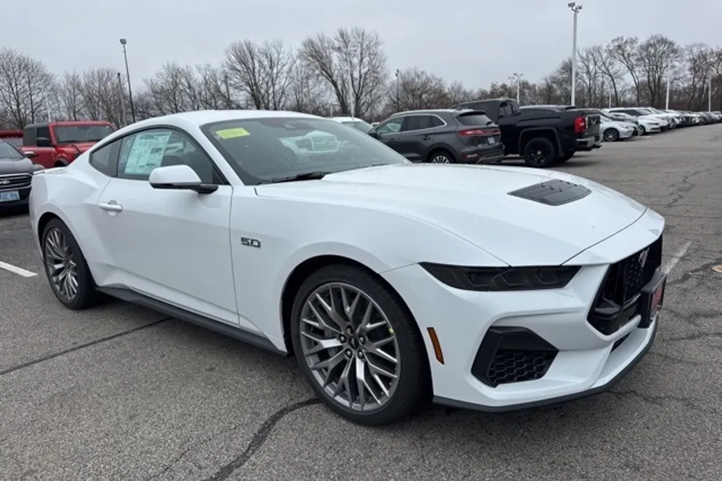 2025 Ford Mustang GT Premium photo 1