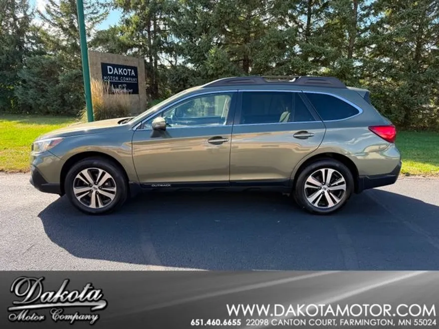 2019 Subaru Outback 2.5i Limited photo 1