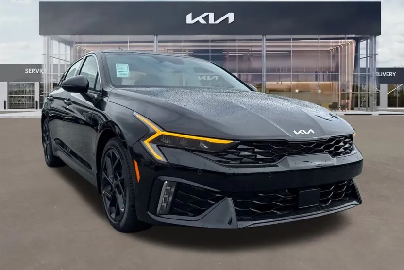 2026 Kia K5 GT-Line photo 1