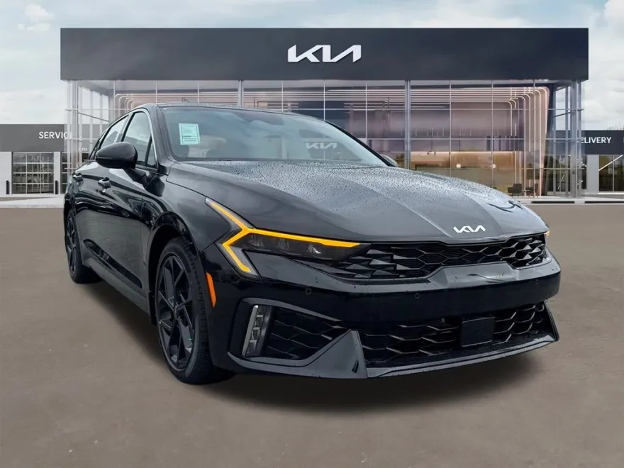 2026 Kia K5 GT-Line photo 1