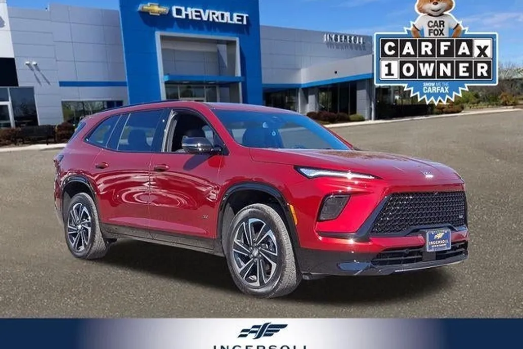2025 Buick Enclave Sport Touring photo 1
