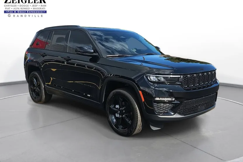 2023 Jeep Grand Cherokee Limited photo 1