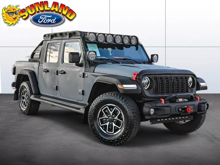 2024 Jeep Gladiator Rubicon photo 1